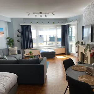 Studio Direct Aan Het Hoofdstrand Van - Naast Casino Oostende